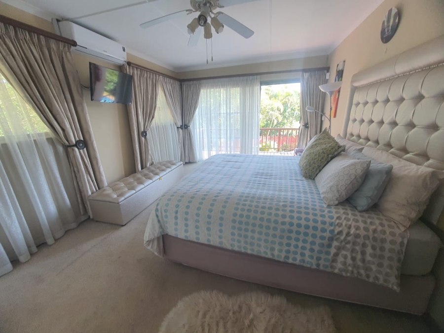 To Let 5 Bedroom Property for Rent in Beacon Bay Eastern Cape